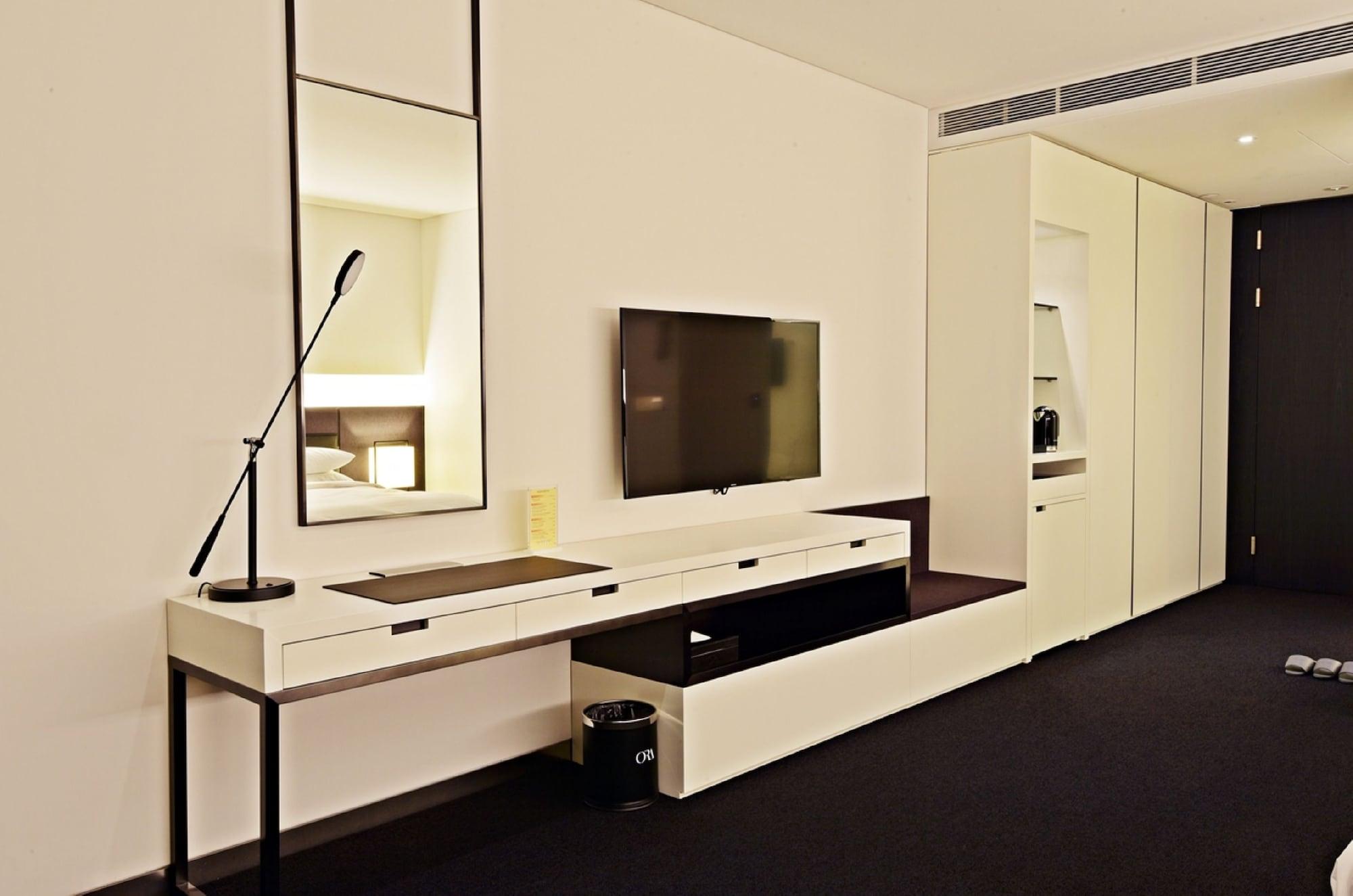 Hotel Ora 3*